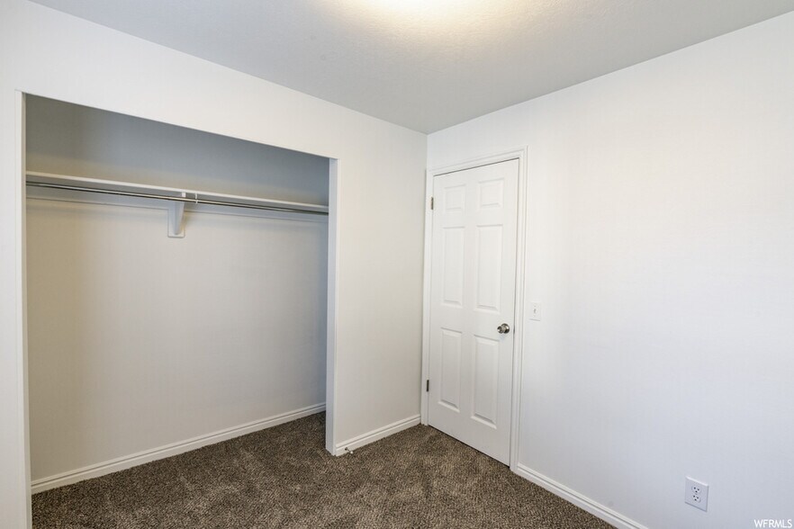 Bedroom - 822 E Gatewood Dr