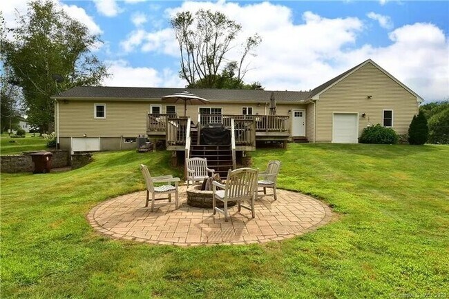 Building Photo - 281 Abbe Rd