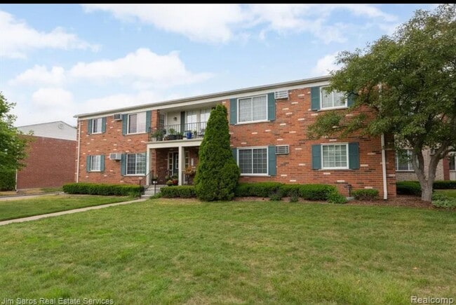 Primary Photo - Charming 2-Bedroom Condo – $1,150/month In...