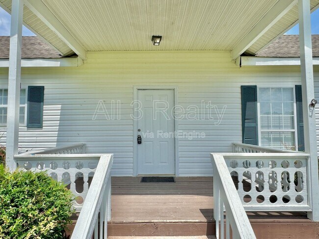 Building Photo - 1520 Hogan Rd