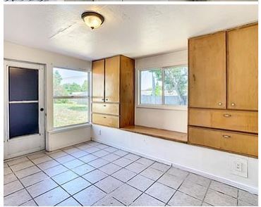 Building Photo - 4239 Ridgefield Ave