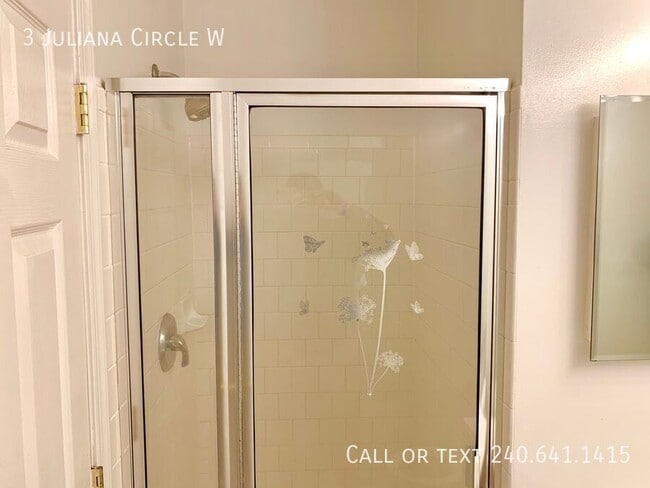 Building Photo - 3 Juliana Cir W