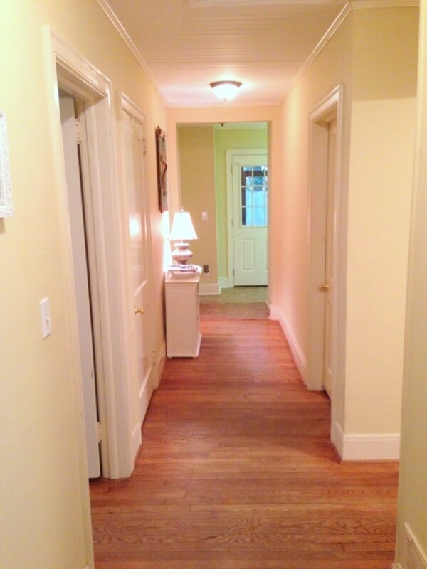 Building Photo - Spacious 3 Bedroom House in Byrnes Down!