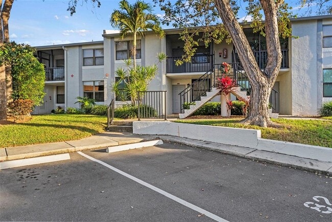 Building Photo - 1918 Pelican Landing Blvd