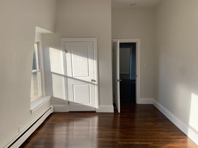 Building Photo - 38 Summer St