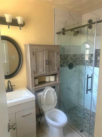 Building Photo - 3036 Candlewick Ln