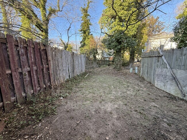 Building Photo - 200 Farrell Ln