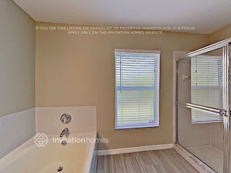 Building Photo - 6425 Barberry Ct