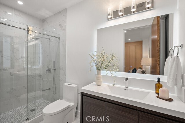 Building Photo - 14519 Greenleaf St