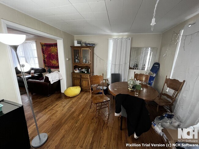 Building Photo - 1249 Vestal Ave