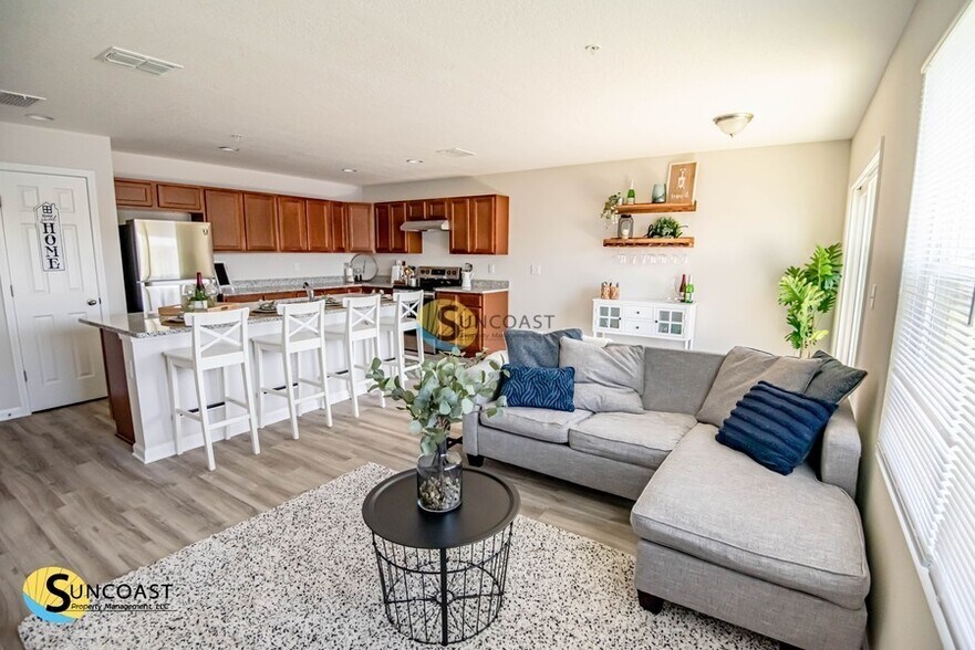 Building Photo - 9237 Western Way