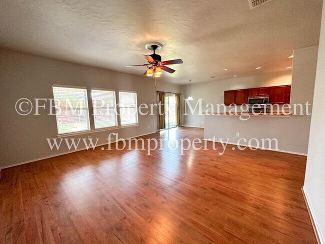 Building Photo - 103 Jennie Marie Cir