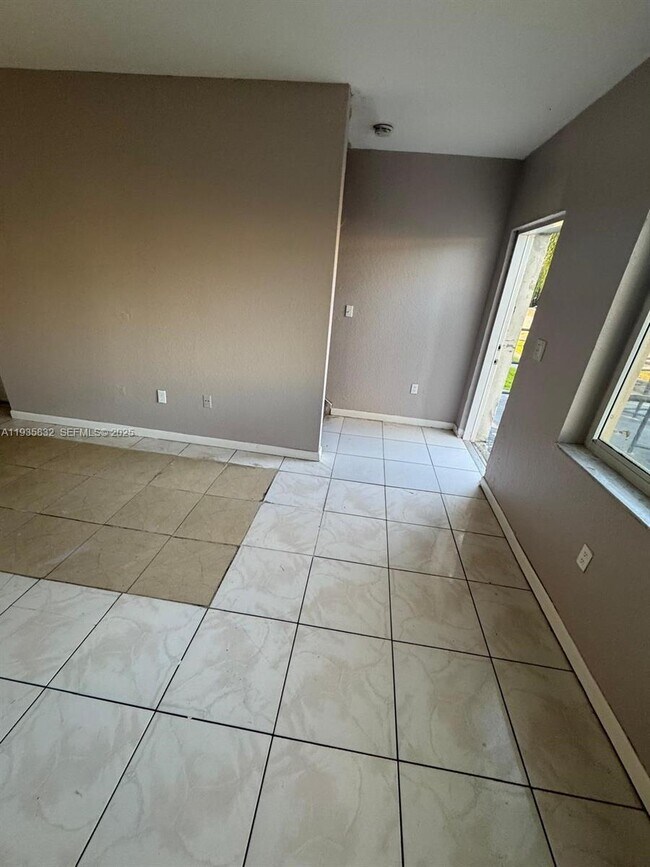 Building Photo - 8407 NW 5th Ave