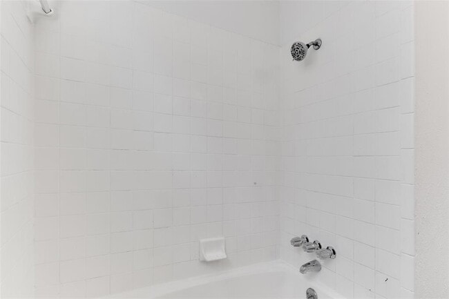 Building Photo - 656 Mairo St