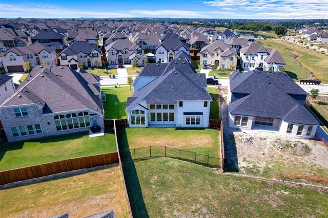 Building Photo - 2820 Shadybrook Dr
