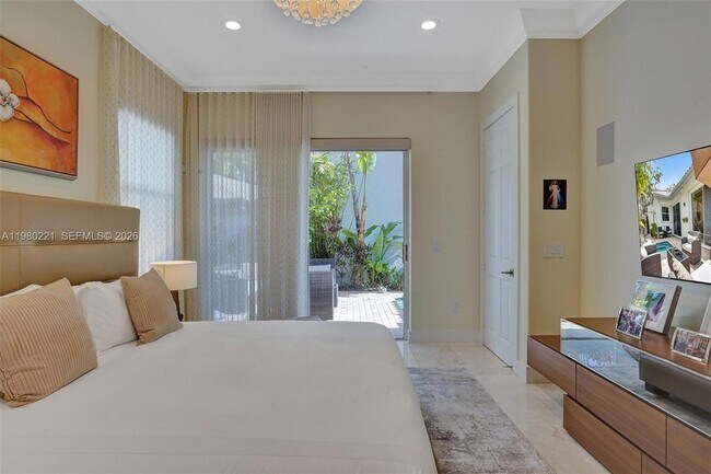 Building Photo - 1529 Shoreline Way