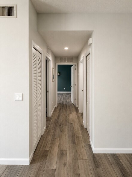 Building Photo - 151 Jardin De Mer Pl