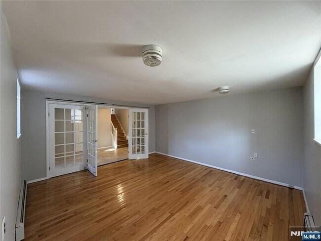Building Photo - 1069 Palisade Ave