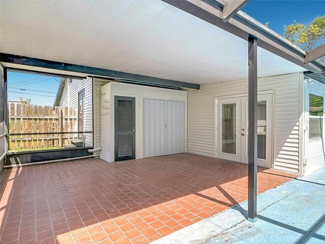 Building Photo - 1415 Frances Dr