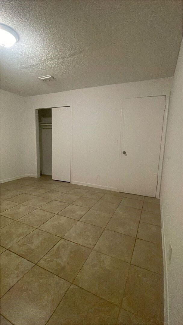 Building Photo - 3600 Riverside Dr