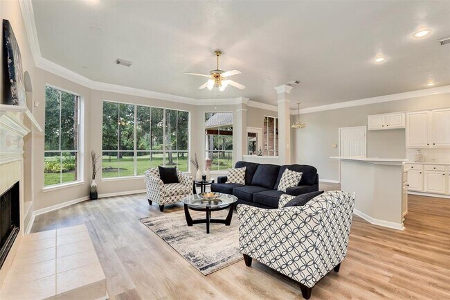 Building Photo - 14810 Cantwell Bend