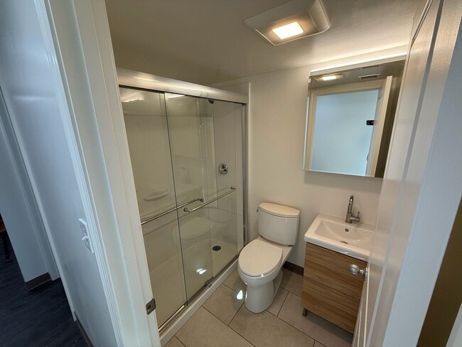 Building Photo - 9/1 Renovated 1BR with laundry in unit near Brigham Circle, Longwood!