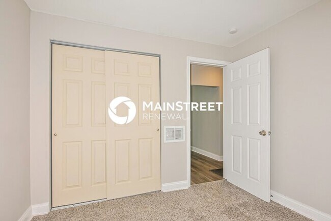 Building Photo - 3 Bedroom Pet-Friendly Home in St. Louis, ...