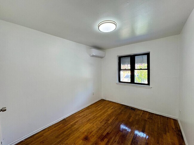 Building Photo - 436 Olmstead Ave