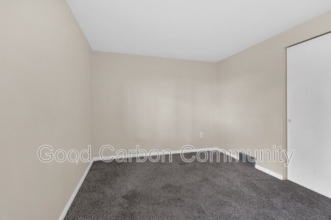 Building Photo - 298 Joe McCarthy Dr