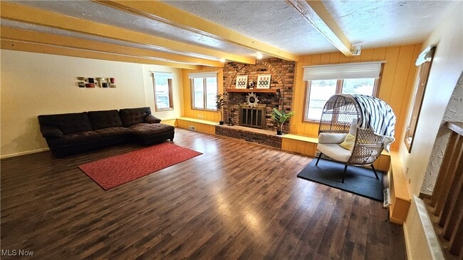 Building Photo - 5635 Janet Blvd