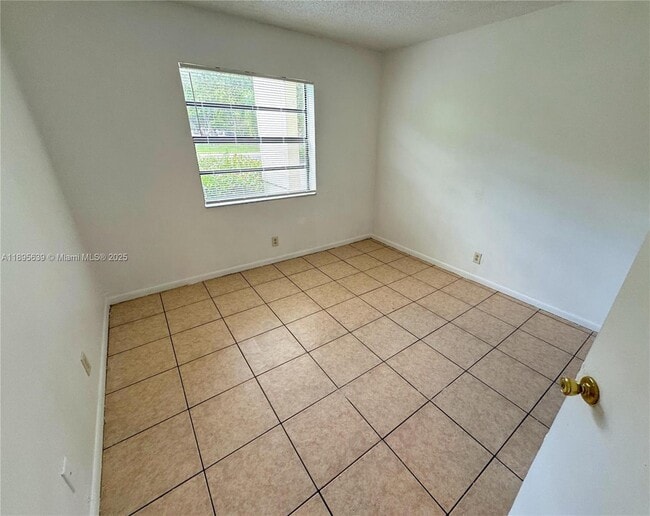 Building Photo - 3500 NW 116th Terrace