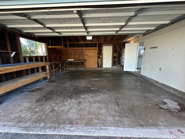 Building Photo - 564-568 7th St