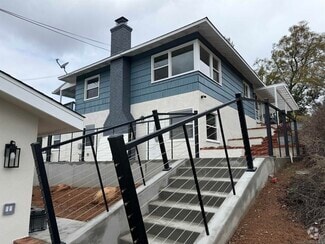 Building Photo - 1145 Merritt Ln