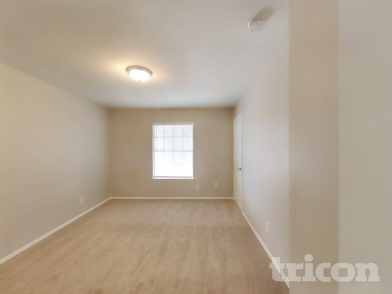 Building Photo - 2115 Gaines Ml St