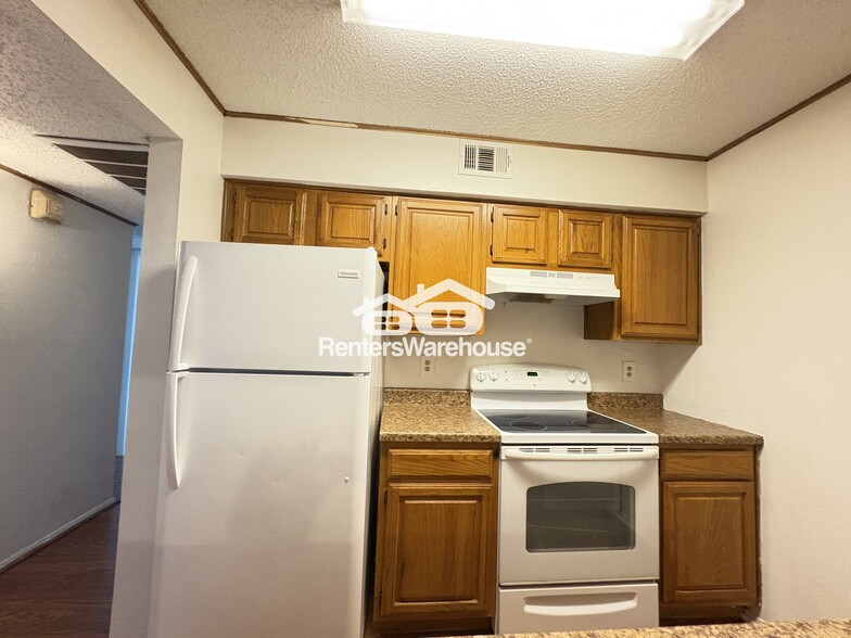 Building Photo - 11450 Audelia Rd