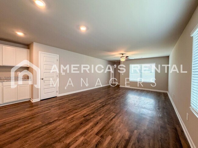 Building Photo - MOVE IN SPECIAL! Home For Rent in Cullman, AL! Available to View with 48 Hours Notice!