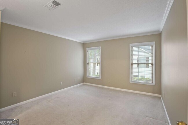 Building Photo - 202 Peachtree Forest Dr