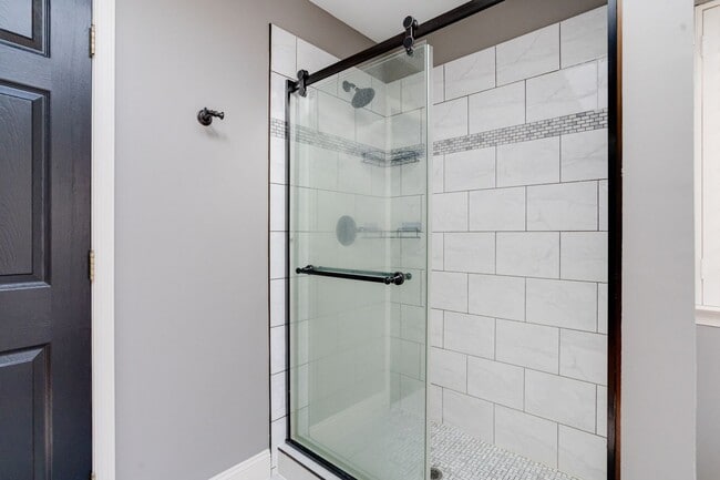 Building Photo - 1730 Bluffs Island Ct