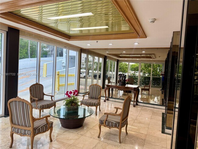 Building Photo - 2401 Collins Ave