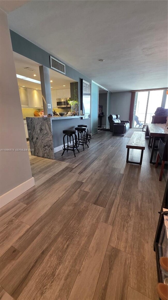 Building Photo - 5825 Collins Ave