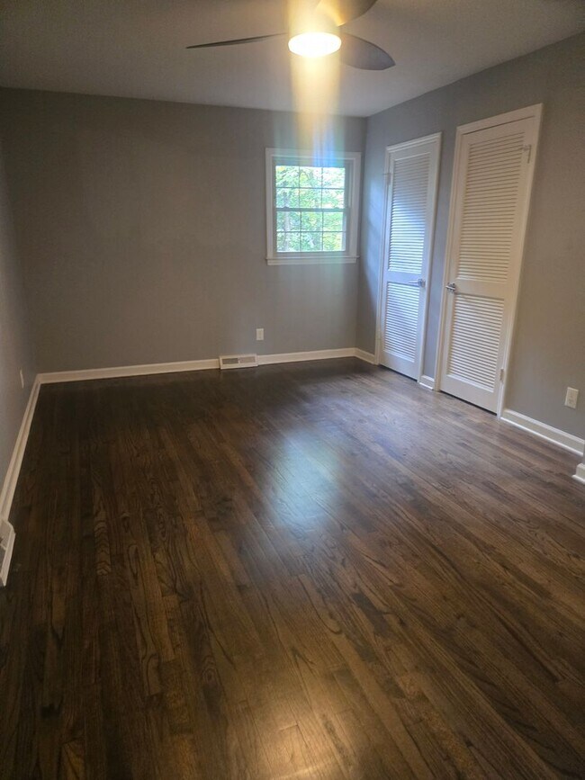 Building Photo - 2708 Courtney Ln