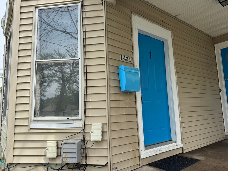 Building Photo - 1421 Grand Ave