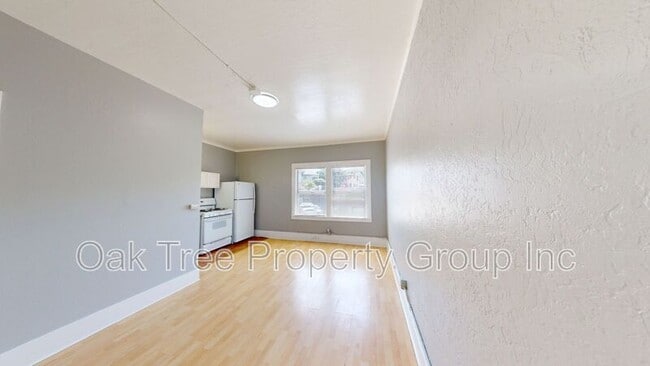 Primary Photo - 1607 2nd Ave