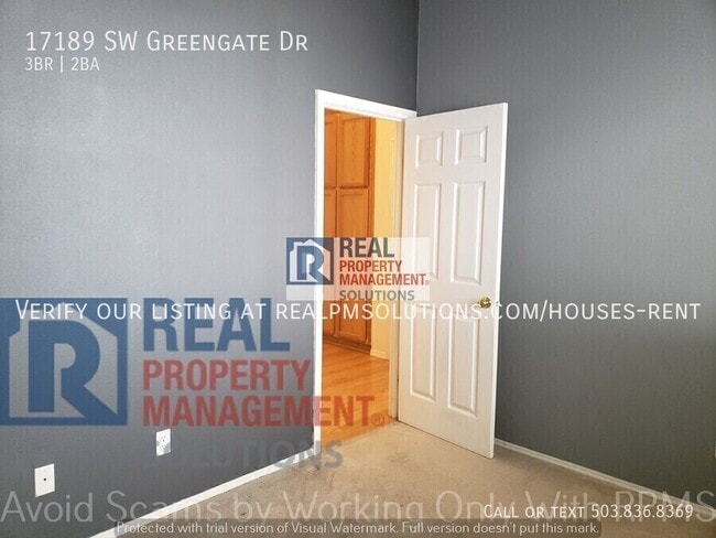 Building Photo - 17189 SW Greengate Dr