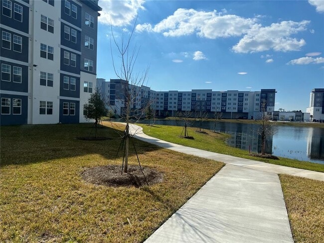 Building Photo - 5587 Millennia Park Dr