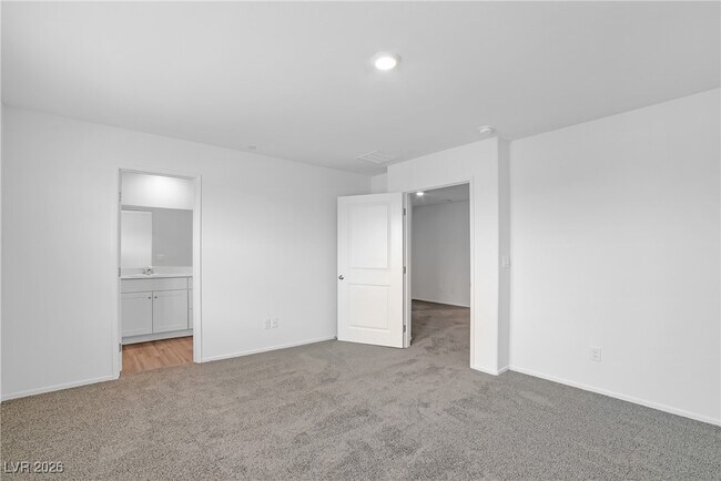 Building Photo - 3764 Sonrisa Vis Ave