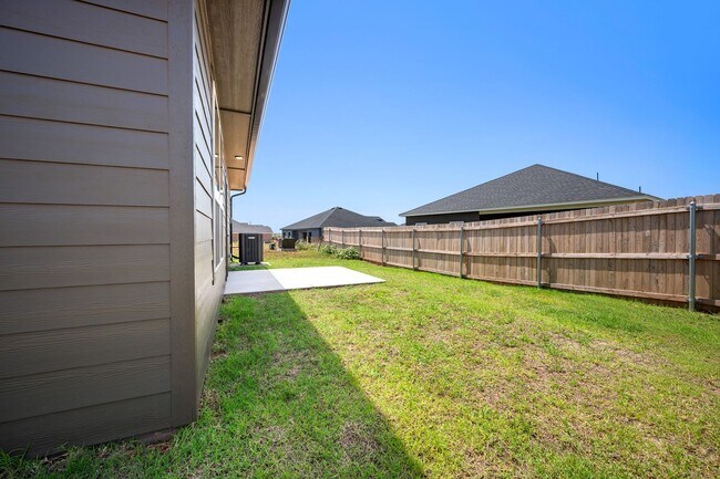 Building Photo - 4105 NW 180th St