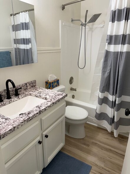 Building Photo - 81 W 300 N