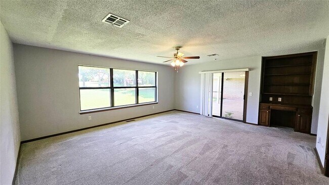 Building Photo - 4009 Cherry Hill Ln
