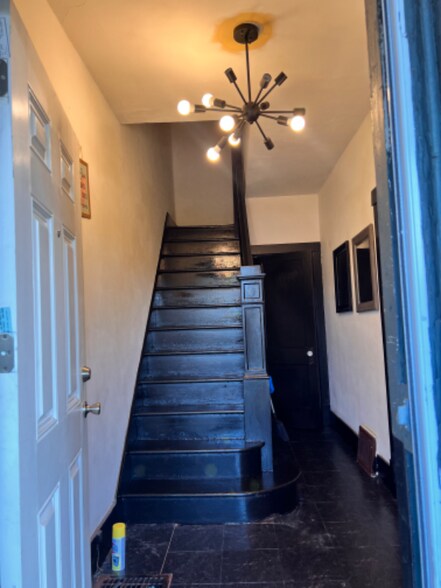 Building Photo - 130 Climax St
